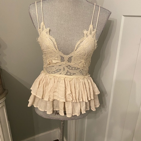 Vici Tops - Vici lace peplum top